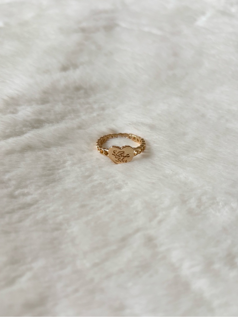 5/$15 🩷 MUST BUNDLE Gold Heart 'Love' Ring - Women's Jewelry - Picture 2 of 3